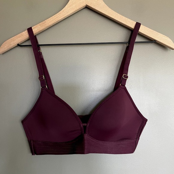 NWOT Lively The Spacer T-Shirt Bra Burgundy Red Size 34A Wireless Lightly Padded - Picture 4 of 16